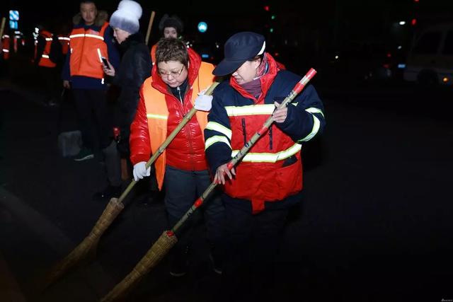 韩红，她不让你们再捐款了