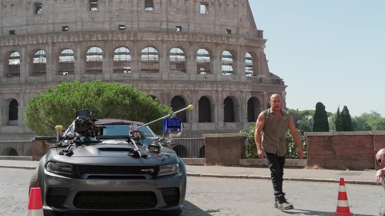 《速度与激情10》曝罗马拍摄特辑 拍摄撞车戏同时如何保护文物？