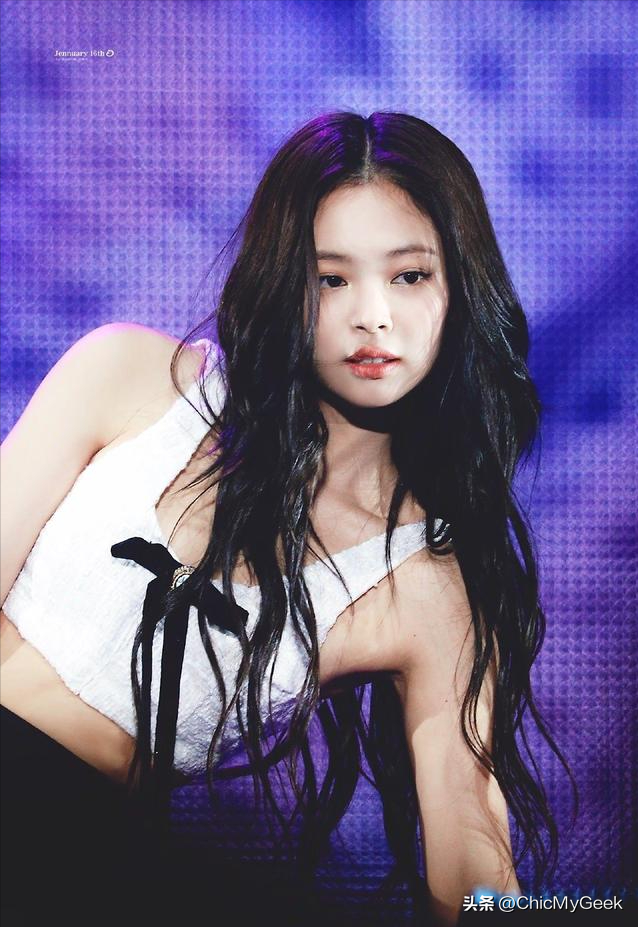 舞台划水引爆K-POP圈！Jennie：我比其他女孩更容易受伤