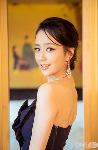 芭莎明星慈善夜你们看到了什么？我看到了颜值和一场完美时装show啊