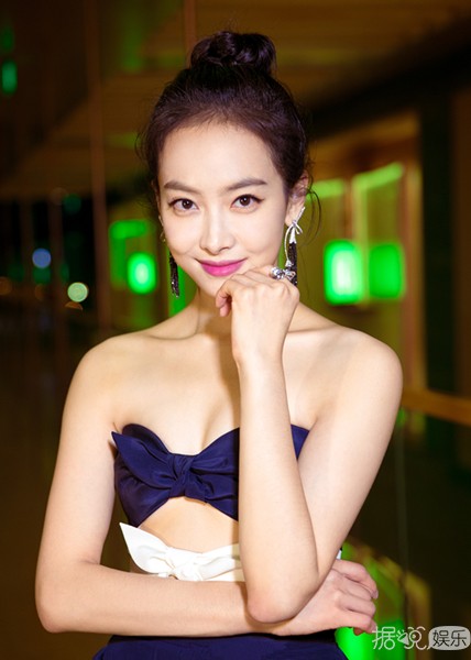 芭莎明星慈善夜你们看到了什么？我看到了颜值和一场完美时装show啊