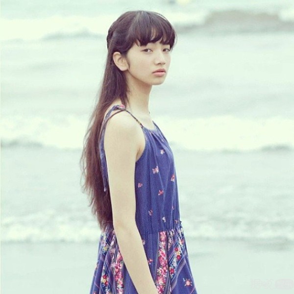 权志龙和没和小松菜奈谈恋爱我不知道，我只知道这妹子真的很日系小清新！