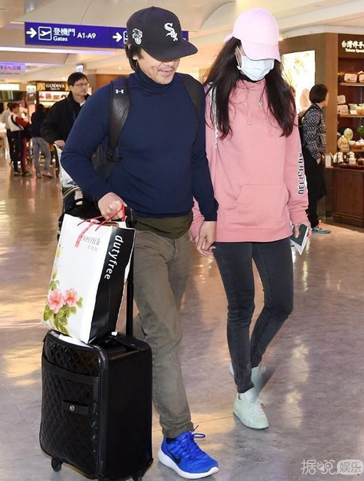 舒淇冯德伦首合体公开秀恩爱 终于等到女神狗粮啦！