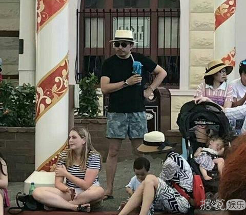汪涵杨乐乐一家同游澳洲 有一种爱情叫汪涵和杨乐乐