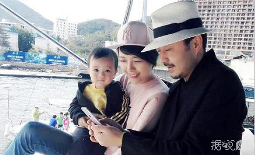 汪涵杨乐乐一家同游澳洲 有一种爱情叫汪涵和杨乐乐