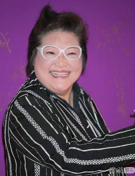 周星驰黄金配角"烈火奶奶"鲁芬因病逝世 享年63岁 周星驰黄金配角"烈火奶奶"鲁芬因病逝世 享年63岁