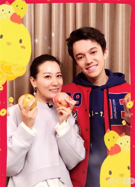 迪玛希做客谭晶家学做包饺子 饺子来一打谢谢！