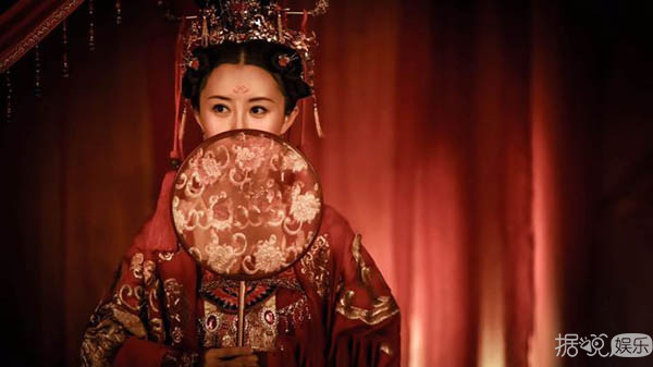 《大唐荣耀》开虐上热搜 景甜最后死了 除了任嘉伦没有一个人有好下场