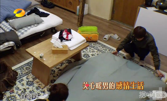 43岁的何炅首次否认结婚 多年来的神秘女友和性取向成未解之谜