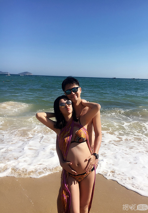 王雷晒李小萌大肚照宣布怀孕喜讯 又来一对情人节后虐狗的