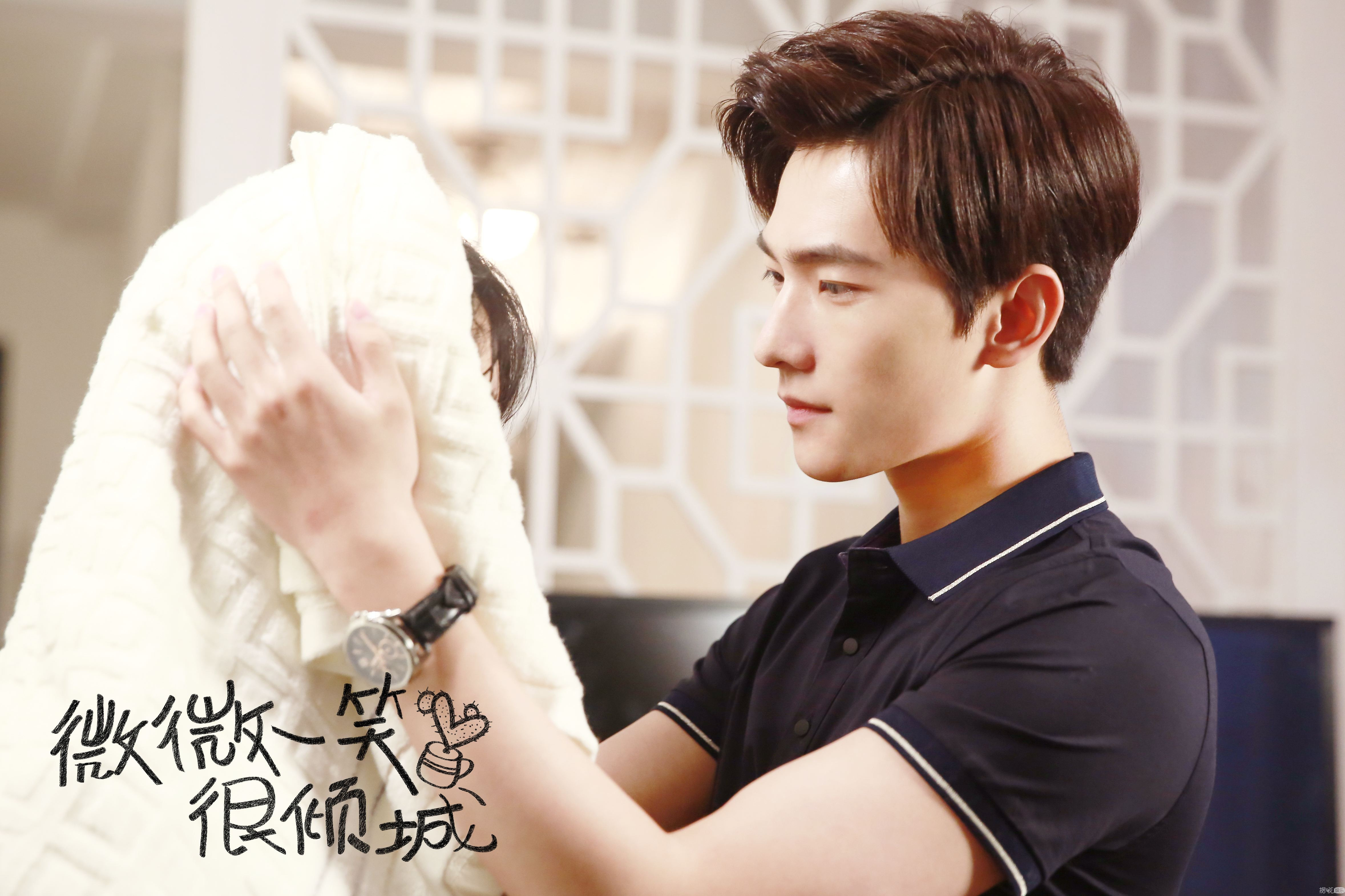 《微微一笑很倾城》虽早已结束 但KO美人师兄持续发糖 虐狗
