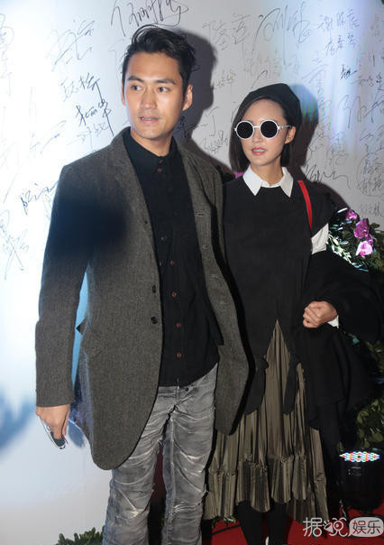 袁弘张歆艺NBA看球赛 女方的一条微博暗示真怀上了？