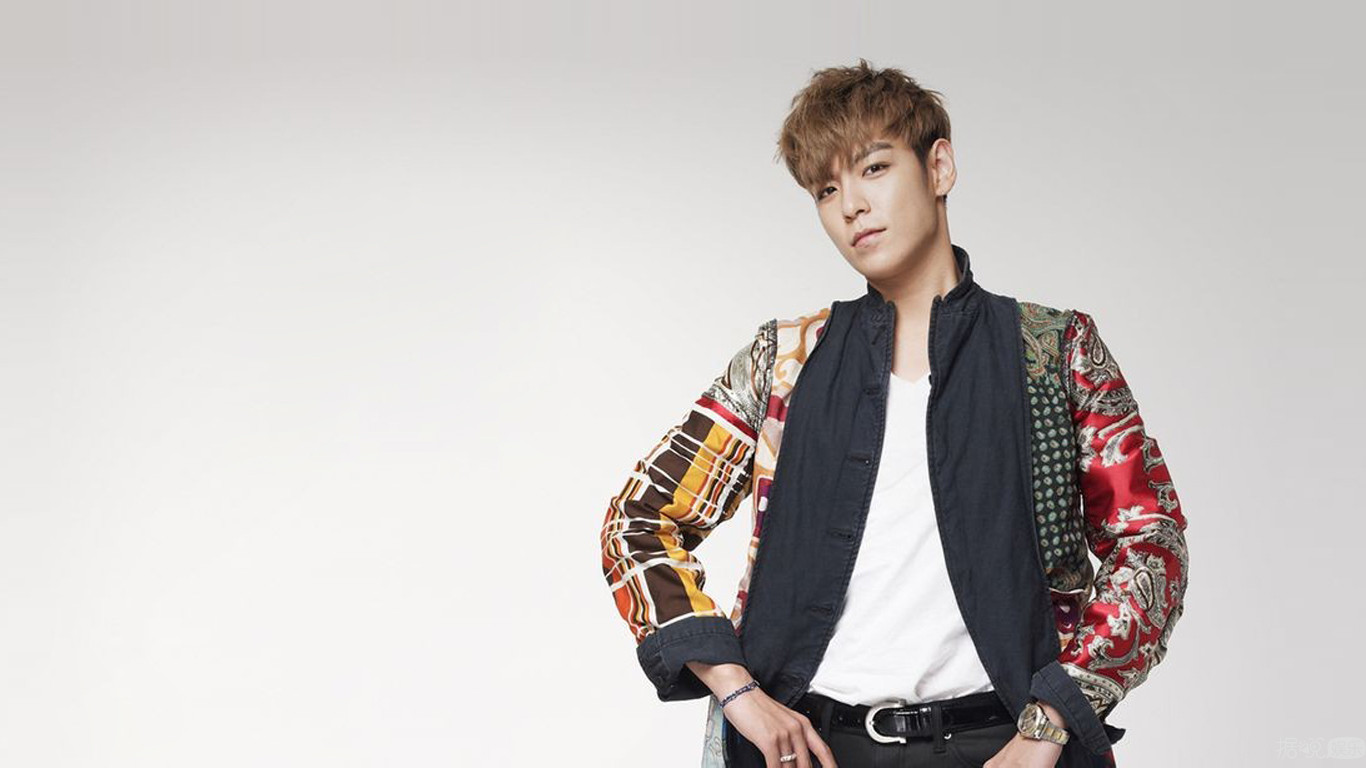 TOP崔胜铉入伍 军装照帅一脸血 权志龙不舍落泪