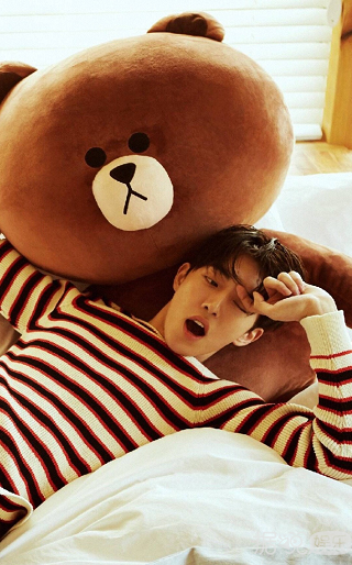 走秀 演技 篮球 都擅长的长腿欧巴南柱赫 24岁生日粗卡~ 走秀 演技 篮球 都擅长的长腿欧巴南柱赫 24岁生日粗卡~