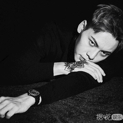 陈伟霆微博和INS完全两幅面孔？