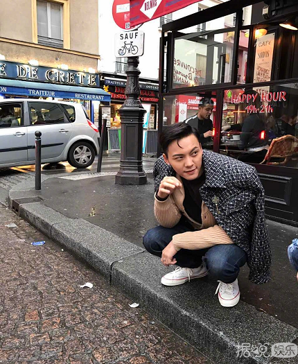 陈伟霆作为巴黎时装周唯一一位亚洲男艺人 完美驾驭混搭风 陈伟霆作为巴黎时装周唯一一位亚洲男艺人 完美驾驭混搭风