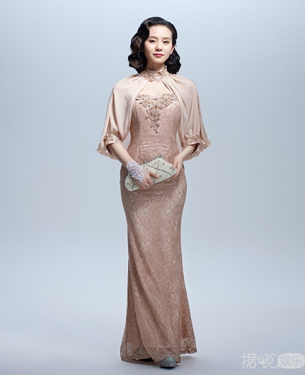 刘诗诗《黎明决战》旗袍装曝光 气质优雅名媛范儿十足