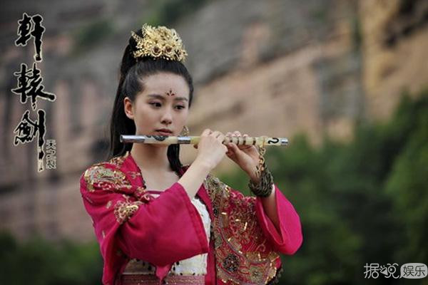 刘诗诗《黎明决战》旗袍装曝光 气质优雅名媛范儿十足