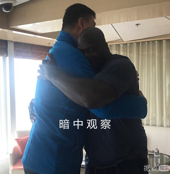 《二十四小时》陈坤吴磊董大力香港街头上演西装版《无间道》