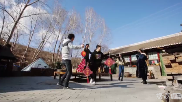 《向往的生活》送别李冰冰任泉，何炅黄磊传授演艺圈新人生存法则