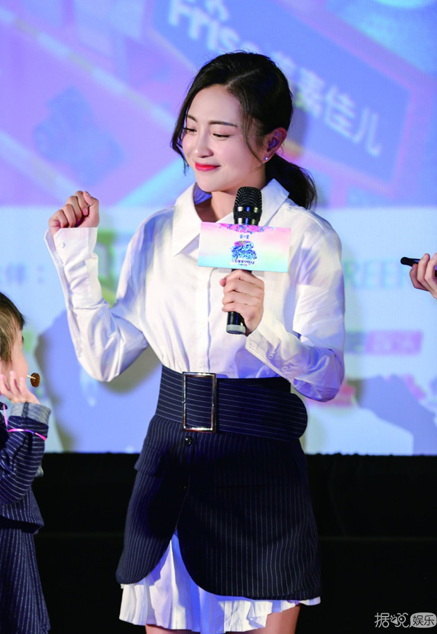 《妈妈是超人》安吉小鱼儿相爱相杀，伊能静愿当女儿奴