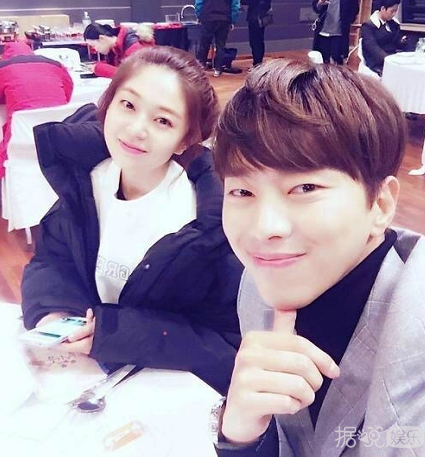 又一对因戏生情CP  尹贤敏白珍熙 承认相恋  交往近一年时间