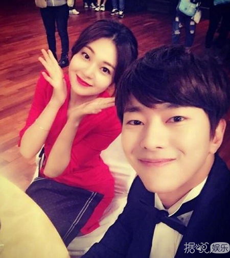 又一对因戏生情CP  尹贤敏白珍熙 承认相恋  交往近一年时间