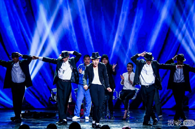 《欢乐喜剧人》收官文松夺冠，憨豆郭德纲舞台会师