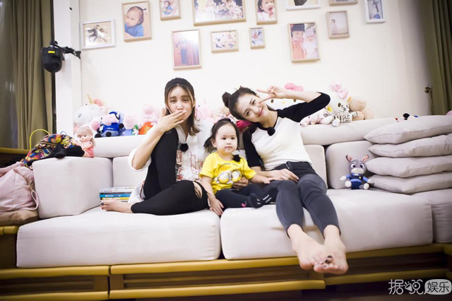 《妈妈是超人》饺子为妈妈哭泣，包文婧成功洗白从“巨婴”变亲妈？