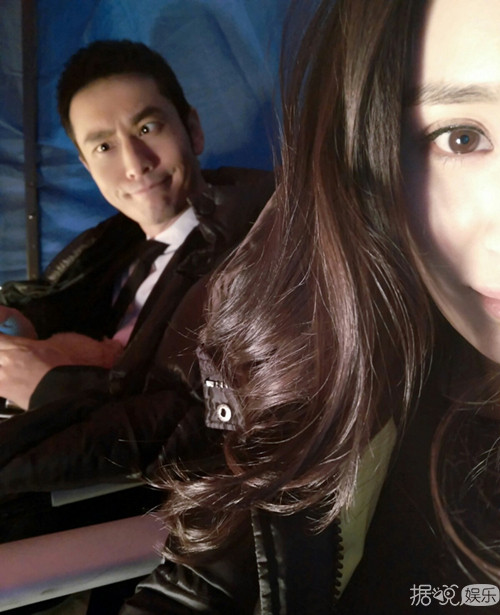 范冰冰不露耳朵是因为它丑 杨幂拍照露左脸原来是因为这个……