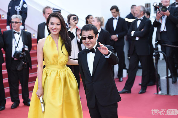 范冰冰穿龙袍红遍戛纳，舒淇也不甘示弱光靠这一点就能甩她几条街！