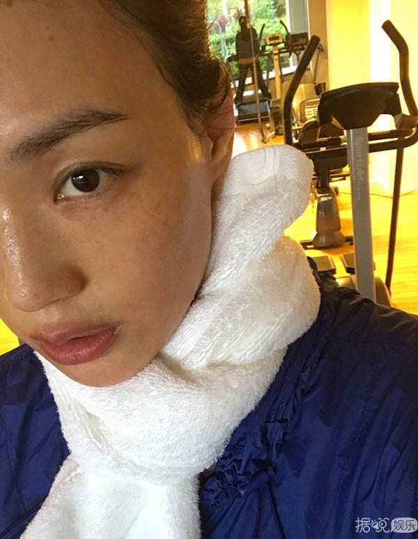 范冰冰穿龙袍红遍戛纳，舒淇也不甘示弱光靠这一点就能甩她几条街！