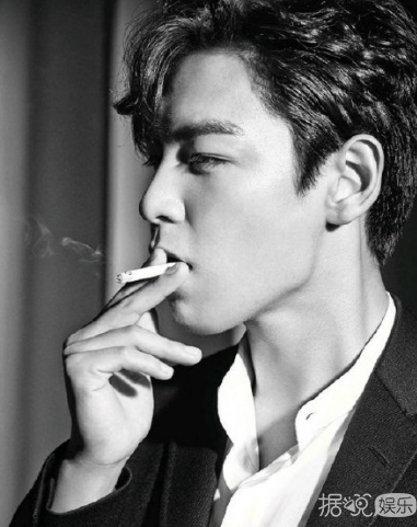Bigbang成员TOP被曝吸毒三次 为吸毒事件致歉公众 他还能洗白吗? Bigbang成员TOP被曝吸毒三次 为吸毒事件致歉公众 他还能洗白吗?