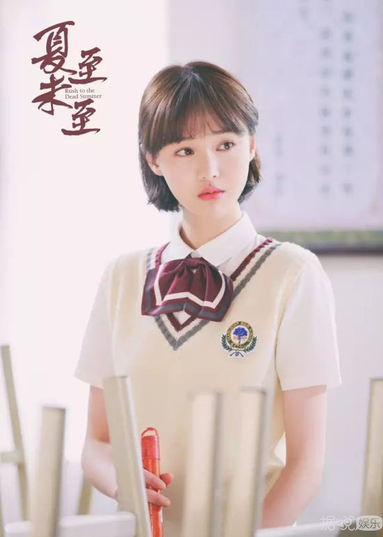 别看《夏至未至》里陆之昂撩妹技能满分，现实中的白敬亭却是大写的注孤生