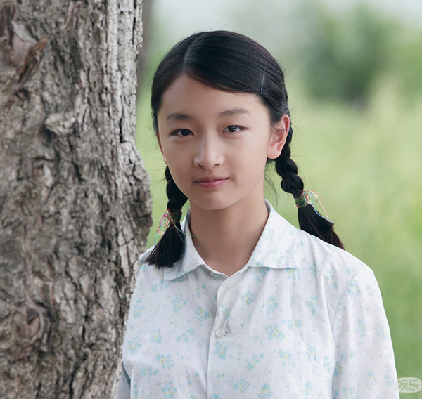 耿直不做作、敢于自黑，周冬雨获封"微博之夜QUEEN"称号简直实至名归