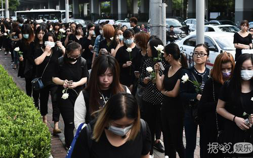 在林肯公园主唱、姚贝娜、安钧璨等英年早逝的明星中，最后一位最让人唏嘘不已