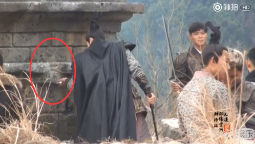 调皮的明星还有谁？陈伟霆、张艺兴、薛之谦，三大道具破坏王果然名不虚传