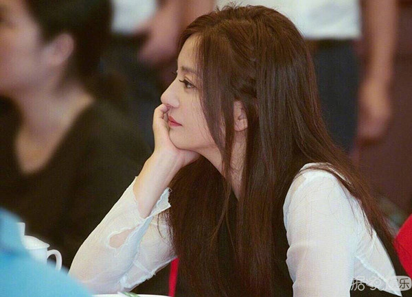 林心如靠打脸保养、范冰冰年敷700张面膜，女星们是这样护肤的