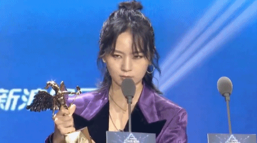 薛之谦获最佳男歌手、TFBOYS连续两年最佳组合，没得奖的他最亮眼