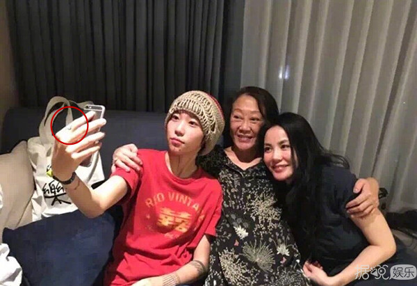 窦靖童深夜示爱疑公开恋情 这个男人竟然还和娜扎有关系 窦靖童深夜示爱疑公开恋情 这个男人竟然还和娜扎有关系