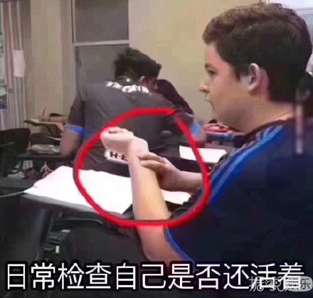 觉得李易峰晒牵脚照好心酸？你让被粉丝抛弃的白敬亭情何以堪