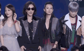 是什么让酷炫狂拽的章子怡 成为温柔的醒醒妈