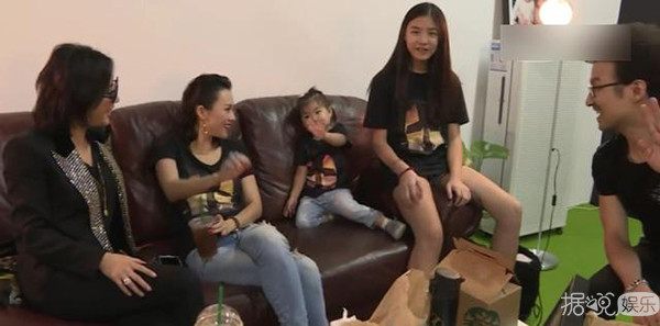 是什么让酷炫狂拽的章子怡 成为温柔的醒醒妈