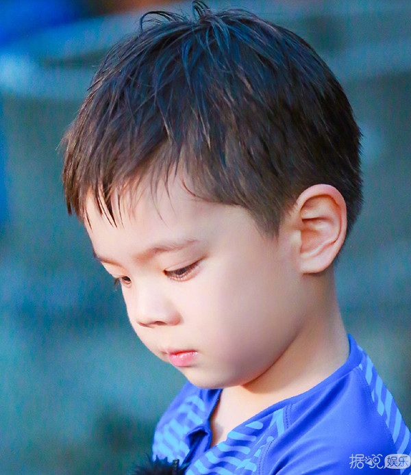 摩擦摩擦！独家揭秘杜江儿子嗯哼的欧式大双眼皮制造过程