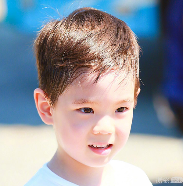 摩擦摩擦！独家揭秘杜江儿子嗯哼的欧式大双眼皮制造过程