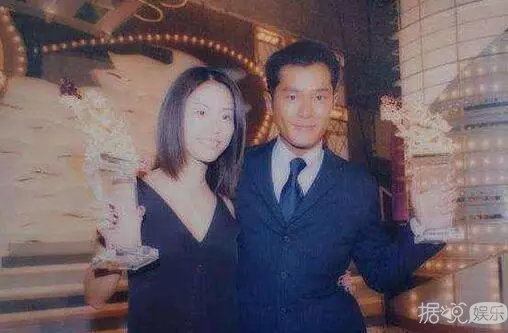 她曾是张卫健最爱的女人，47岁依然未嫁却活成了20岁的样子！