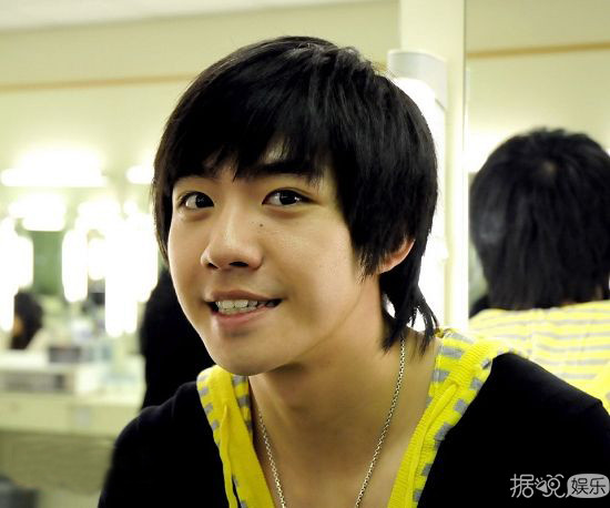张杰升级当爸、俞灏明靠演技翻身，07届快男就属他混得最差