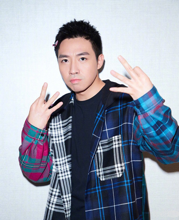 张杰升级当爸、俞灏明靠演技翻身，07届快男就属他混得最差
