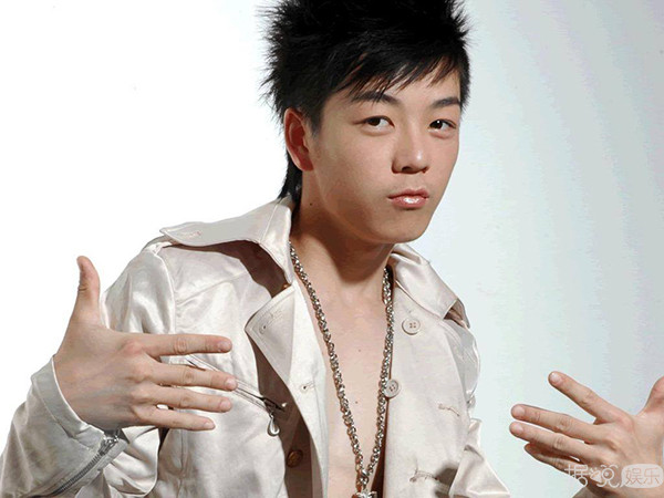 张杰升级当爸、俞灏明靠演技翻身，07届快男就属他混得最差