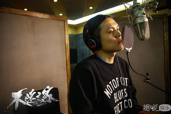 小宋佳深夜醉酒，还发微博说疼！她这是又失恋了？